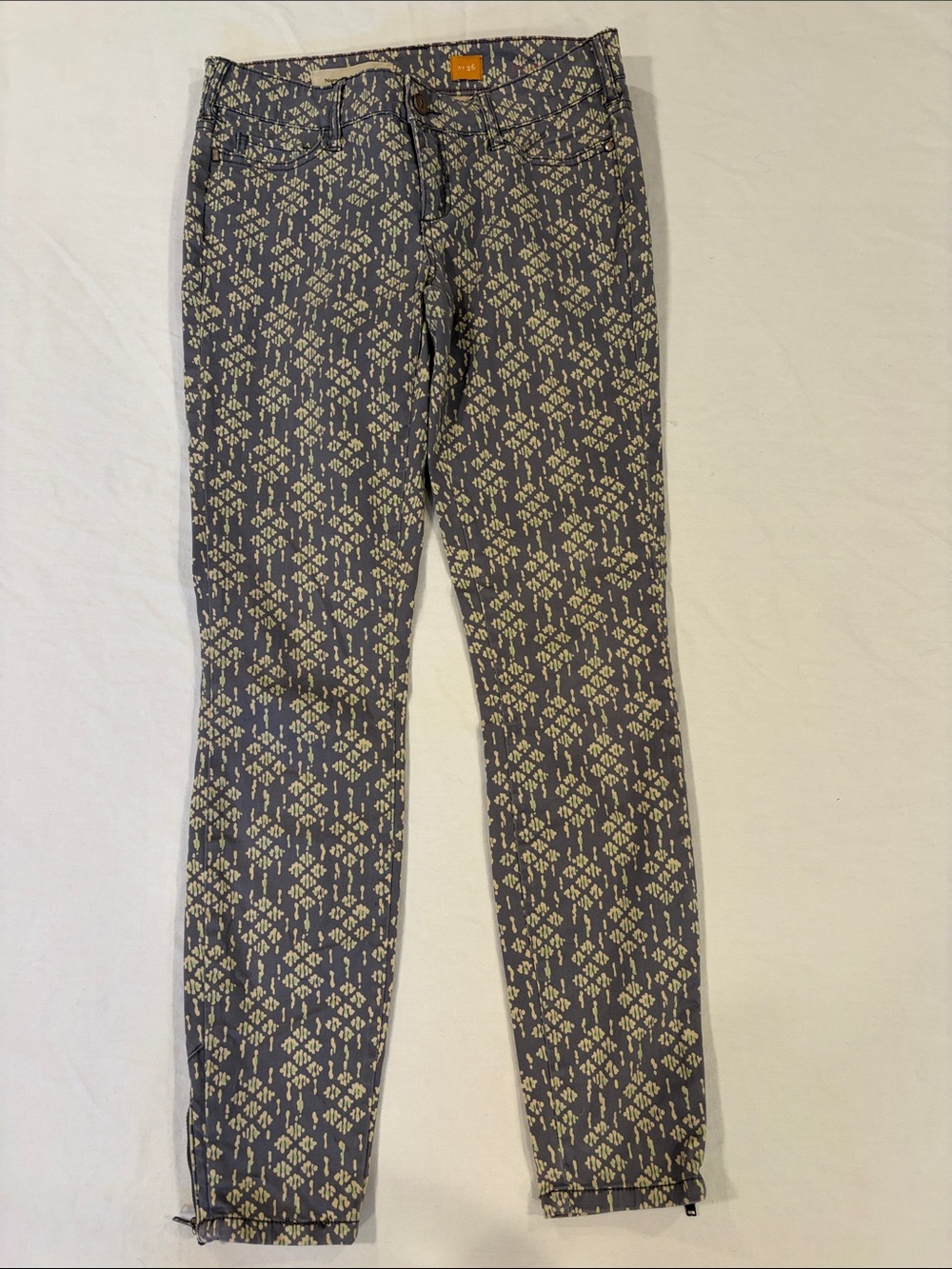 Pilcro and the Letterpress Skinny Jeans in Gray and Cream Print